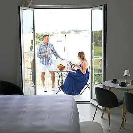 Dimora Bianca Luxury Hotel