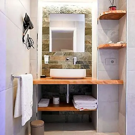 Dimora Bianca Luxury فندق كونفيرسانو