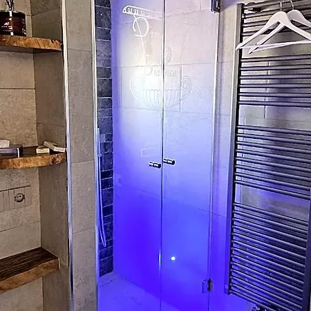 Dimora Bianca Luxury كونفيرسانو